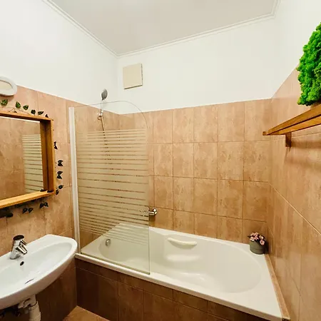 Apartment K52 *